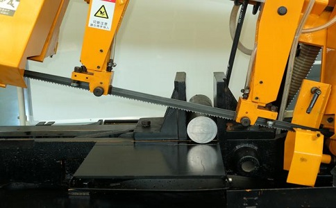 简阳数控带锯床自动送料精度会出现偏差吗？